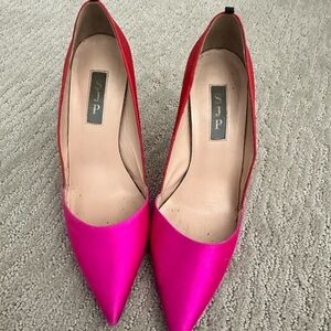 SJP by Sarah Jessica Parker fucsia and red shoes